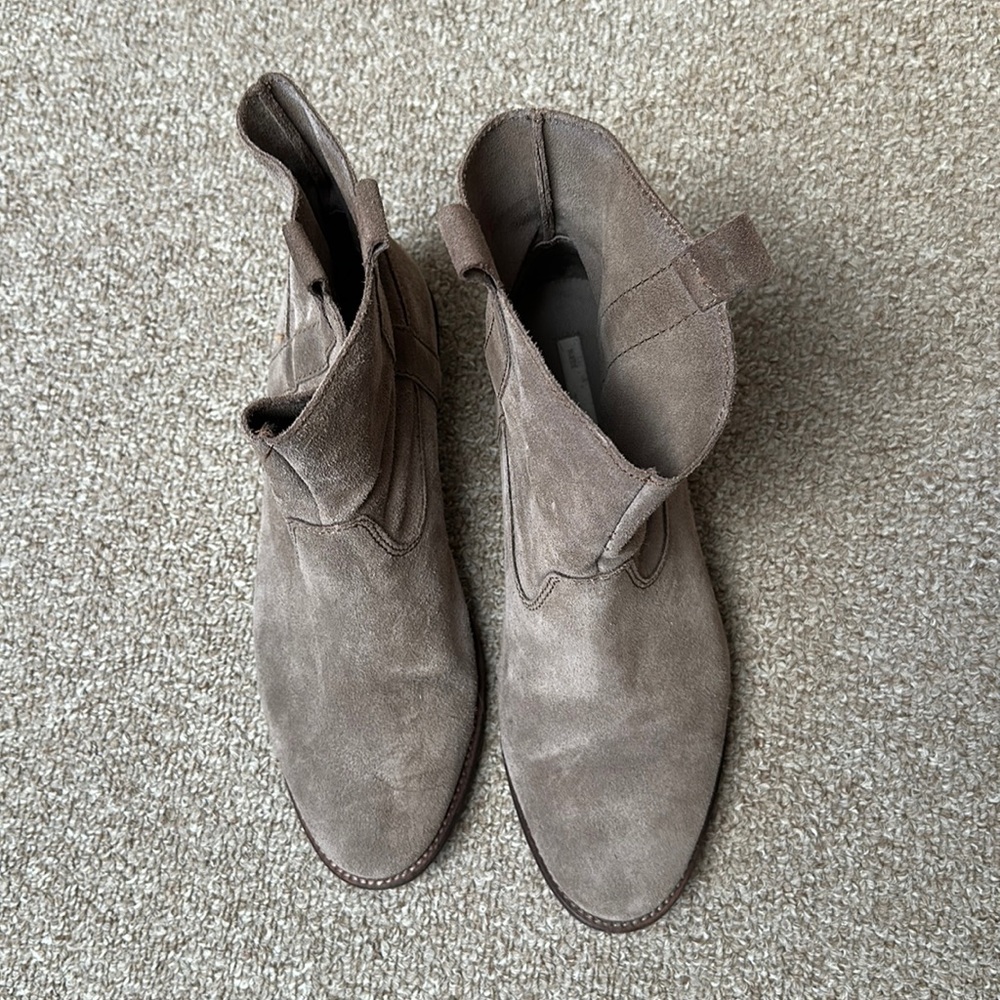 H&M Suede women ankle Boots, Nude, size 8